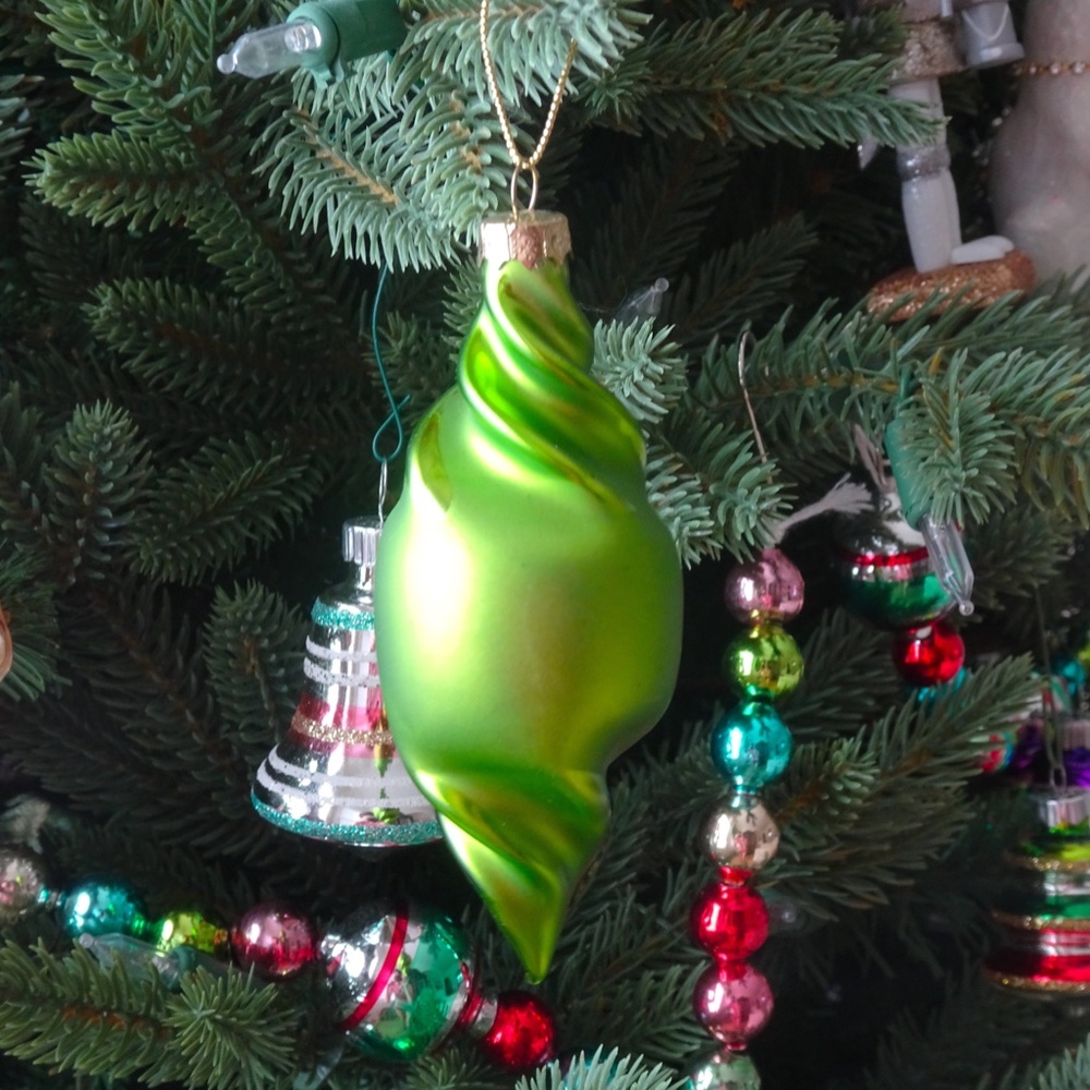 Set of 8 Green Purple & Red Frosty Glass Abstract Artsy Christmas Ornaments - Picture 5 of 10